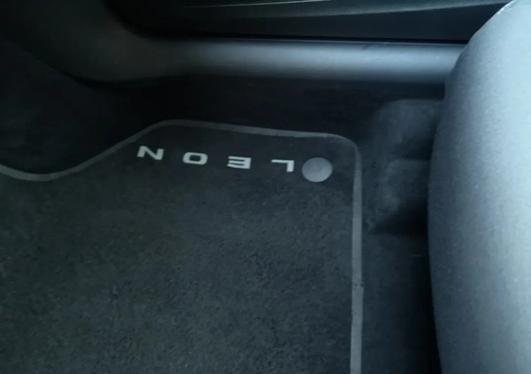 Seat Leon cena 50900 przebieg: 37000, rok produkcji 2018 z Nowa Dęba małe 232